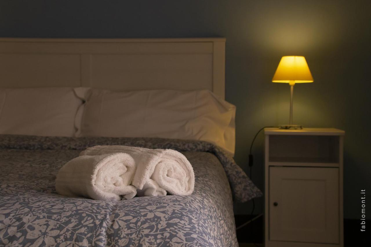 Casa De Rollo Bed & Breakfast โนโต ภายนอก รูปภาพ