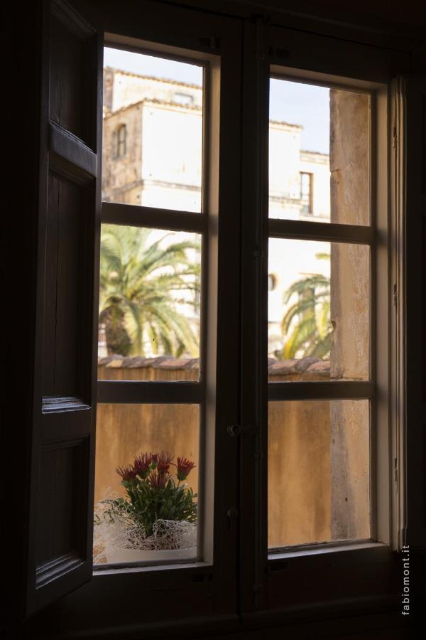 Casa De Rollo Bed & Breakfast โนโต ภายนอก รูปภาพ